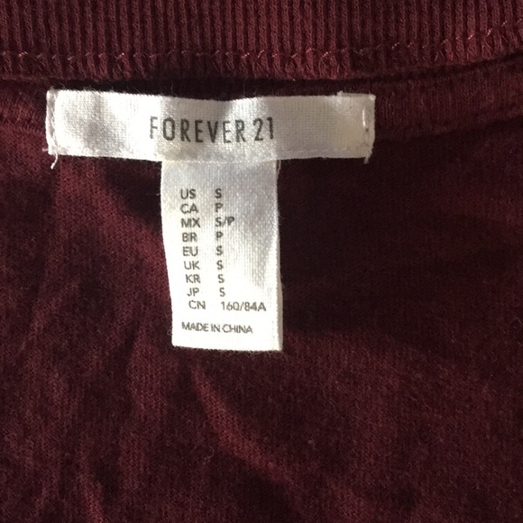 ⏳SOLD⌛️Sleeveless Low Cut Top with Choker & Rivets - Picture 4 of 6